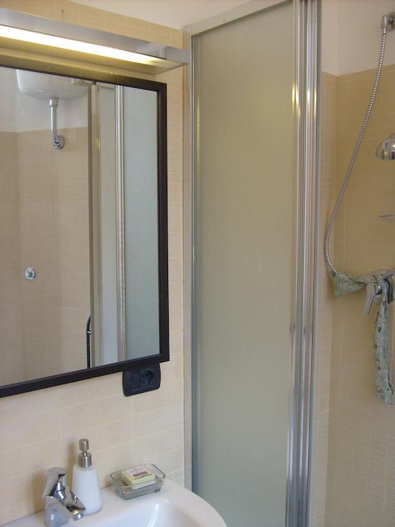 B&B Al Numero 4 Rome Bagian luar foto
